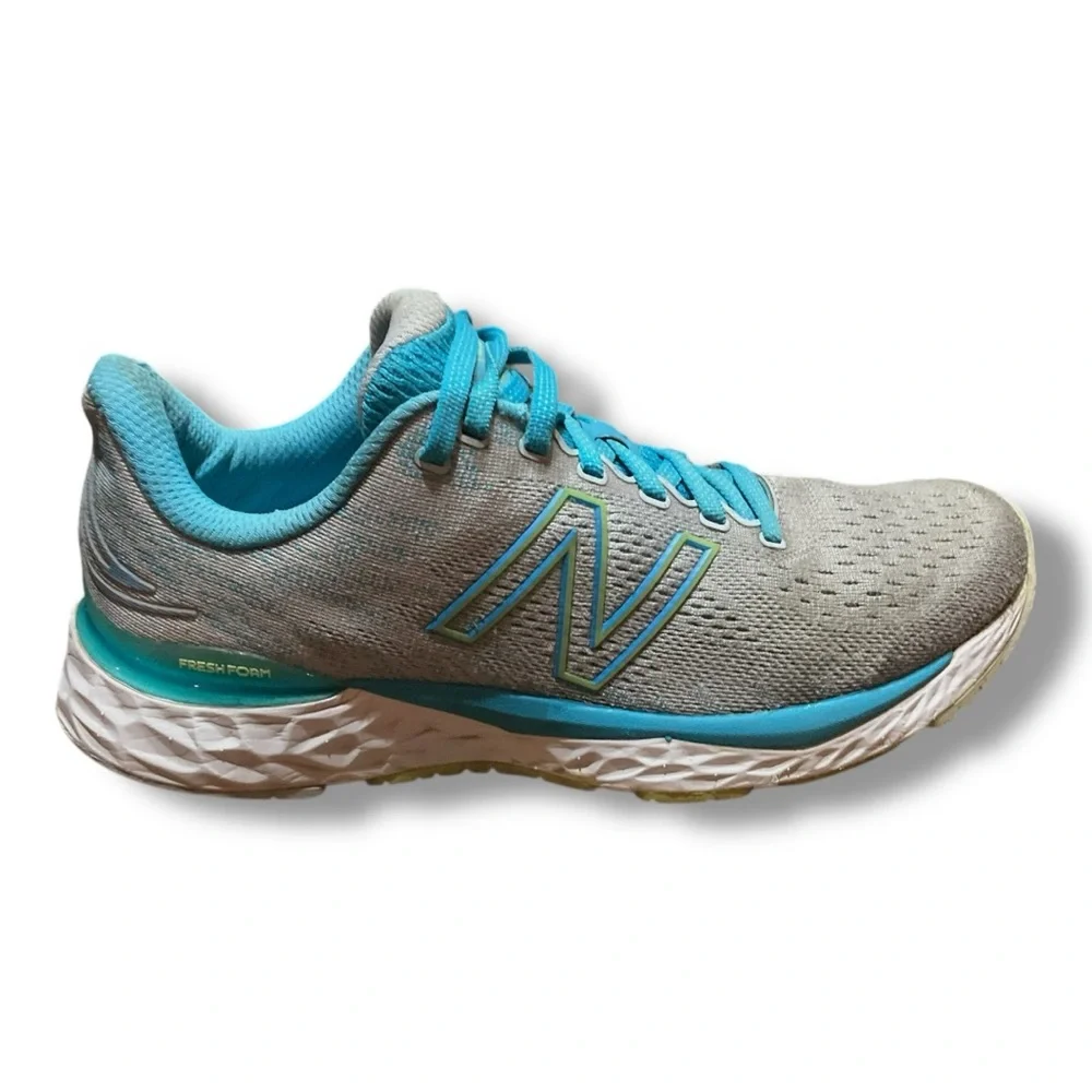 New Balance Fresh Foam Running Shoes Women’s Size 10 Gray Blue Athletic Sneakers